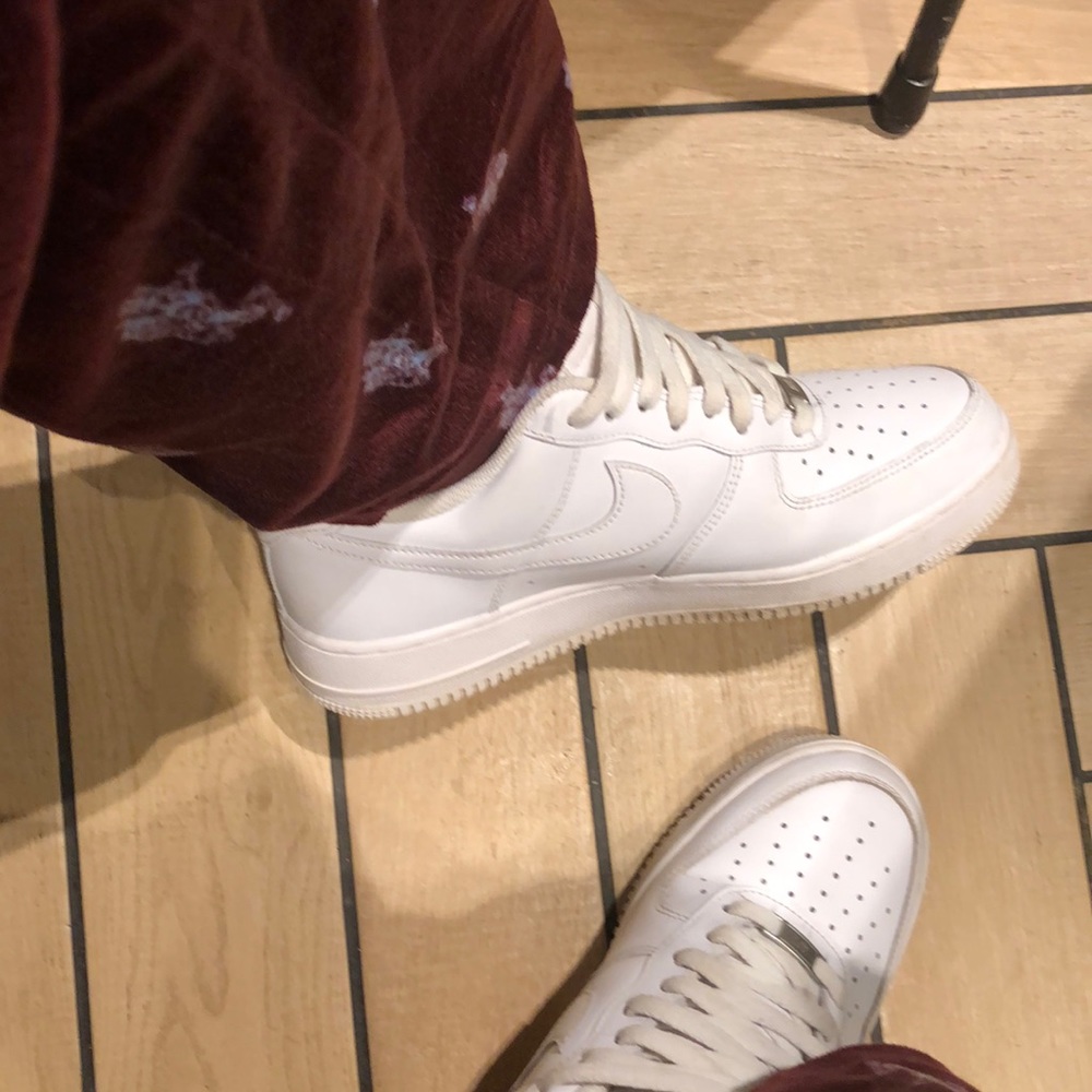 Nike AF1 triple white(lightly used)